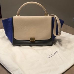 Celine Medium Trapeze shoulder bag. Removable shoulder strap Excellent condition